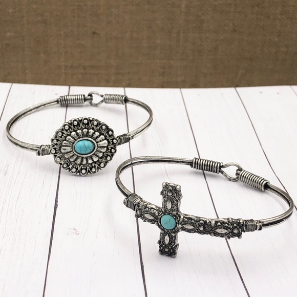 🌼Turquoise Concho or Cross Bangle Bracelet - Picture 2 of 4